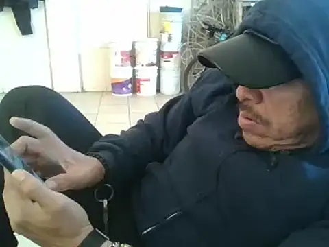 Snapshot of Oskr2024XXX chatting on December 2024 08:11:01 PM Oskr2024XXX online show from December 2024 08:11:01 PM