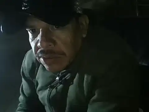 Snapshot of Oskr2024XXX chatting on January 2025 01:39:01 AM Oskr2024XXX online show from January 2025 01:39:01 AM