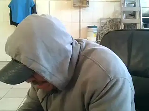 Snapshot of Oskr2024XXX chatting on January 2025 06:28:02 PM Oskr2024XXX online show from January 2025 06:28:02 PM