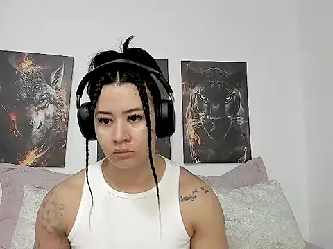 Snapshot of AngelMartinss chatting on May 2026 02:25:02 PM AngelMartinss online show from May 2026 02:25:02 PM