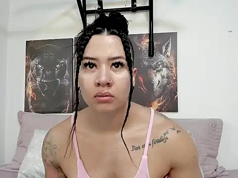 Snapshot of AngelMartinss chatting on May 2026 11:47:01 AM AngelMartinss online show from May 2026 11:47:01 AM