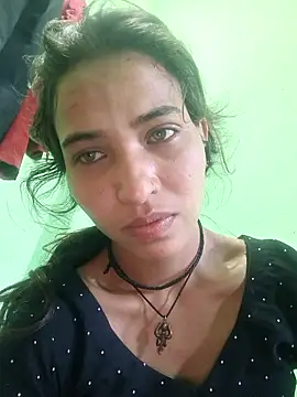 Snapshot of Priya7579 chatting on April 2026 02:47:02 AM Priya7579 online show from April 2026 02:47:02 AM