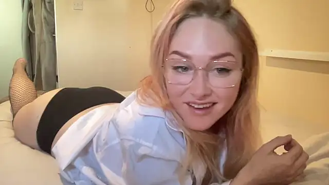 x-aural-x online show from April 2026 10:43:02 AM