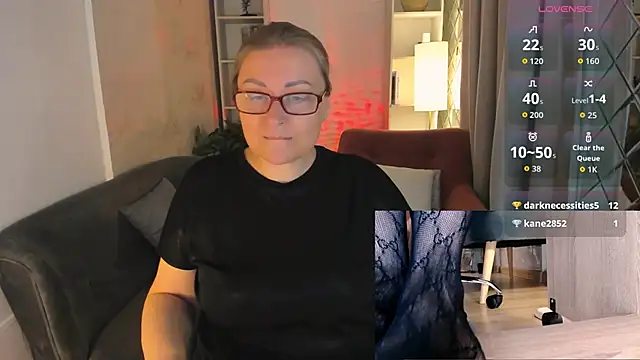 Snapshot of Alexandra_Kind chatting on June 2026 09:07:02 PM Alexandra Kind online show from June 2026 09:07:02 PM