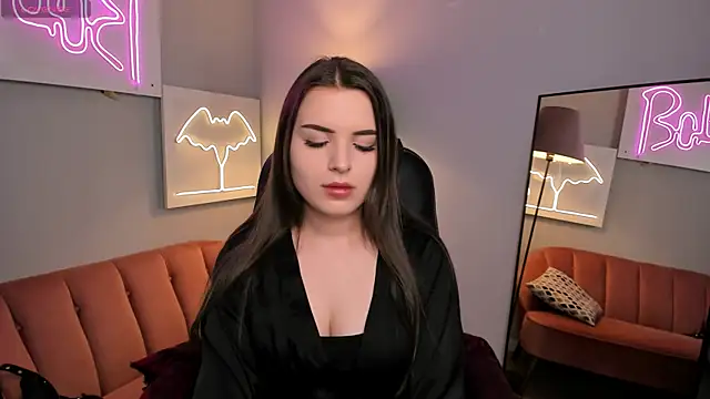 AliceLiador  online show from May 2026 02:45:01 PM
