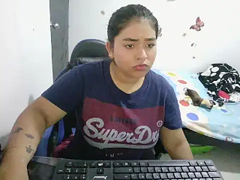 Snapshot of mari_diaz chatting on April 2026 04:55:01 PM mari diaz online show from April 2026 04:55:01 PM