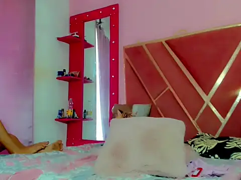 Snapshot of Dollcute_ chatting on May 2026 02:45:02 PM Dollcute online show from May 2026 02:45:02 PM