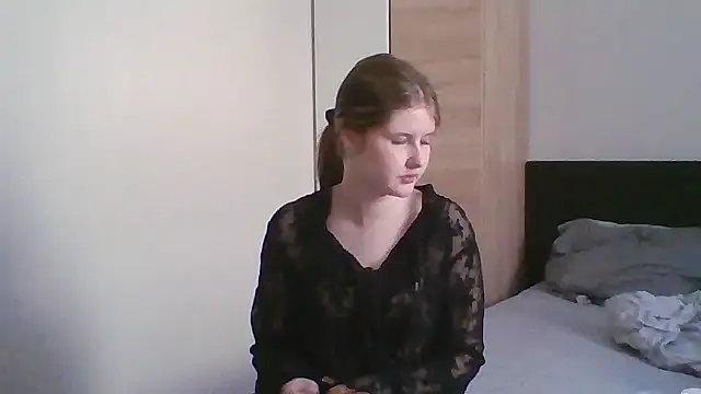 Snapshot of Wellabern chatting on May 2026 01:28:02 PM Wellabern online show from May 2026 01:28:02 PM