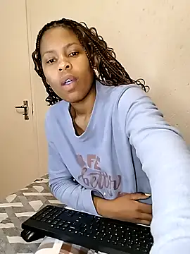 Snapshot of Slender012 chatting on May 2026 01:55:01 AM Slender012 online show from May 2026 01:55:01 AM
