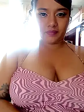 Ly-Mirsty online show from April 2026 09:39:33 PM