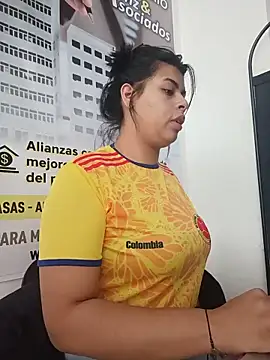 Snapshot of SOFIA-11_ chatting on June 2026 01:23:02 PM SOFIA-11 online show from June 2026 01:23:02 PM
