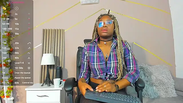 Snapshot of Candy_Williamss chatting on May 2026 07:52:02 PM Candy Williamss online show from May 2026 07:52:02 PM