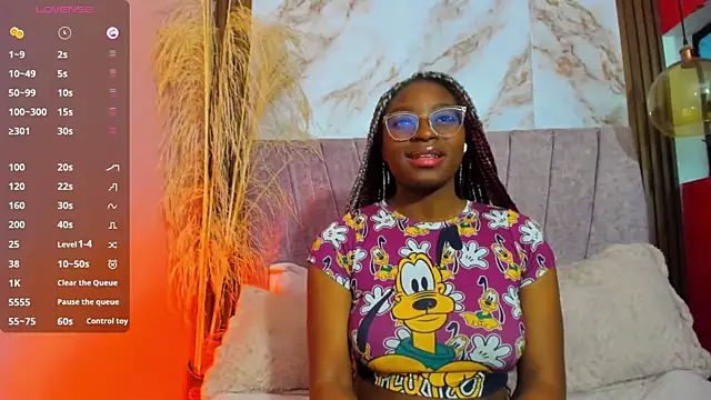 Snapshot of Candy_Williamss chatting on May 2026 08:03:02 PM Candy Williamss online show from May 2026 08:03:02 PM
