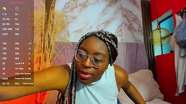 Snapshot of Candy_Williamss chatting on May 2026 08:15:01 PM Candy Williamss online show from May 2026 08:15:01 PM