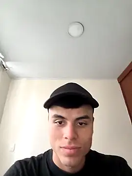 srmaylo online show from May 2026 08:35:02 PM