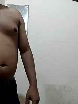 hot boy995 online show from May 2026 07:37:02 AM