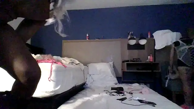 Snapshot of Dicksee_Left chatting on April 2026 10:06:01 AM Dicksee Left online show from April 2026 10:06:01 AM