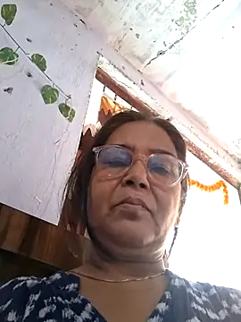 Snapshot of Shalini3456 chatting on April 2026 08:35:01 AM Shalini3456 online show from April 2026 08:35:01 AM