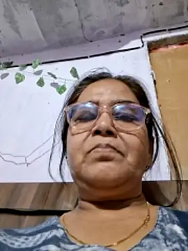 Snapshot of Shalini3456 chatting on April 2026 08:28:02 AM Shalini3456 online show from April 2026 08:28:02 AM