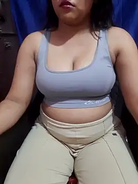 SmileGirll online show from April 2026 07:16:02 PM