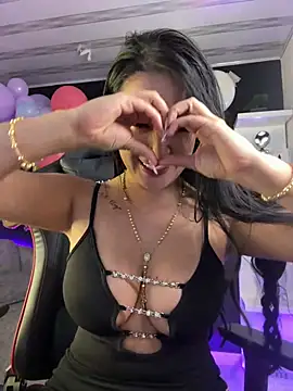 Snapshot of Sara_fun chatting on January 2025 09:04:02 AM Sara fun online show from January 2025 09:04:02 AM