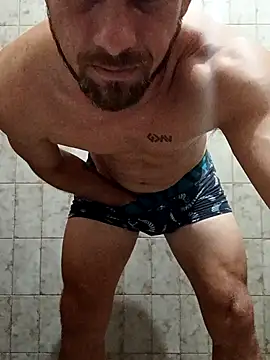 Snapshot of Danthepiero chatting on April 2026 01:06:01 AM Danthepiero online show from April 2026 01:06:01 AM