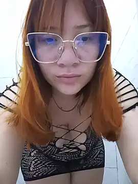 Snapshot of Curves_Nina chatting on June 2026 07:44:01 AM Curves Nina online show from June 2026 07:44:01 AM