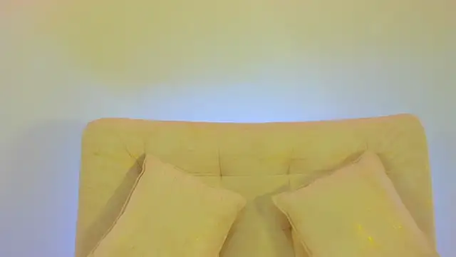 Snapshot of VenusBlazzer chatting on May 2026 01:38:01 PM VenusBlazzer online show from May 2026 01:38:01 PM