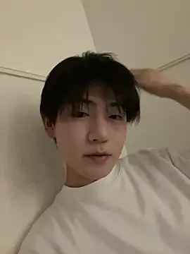 Snapshot of XRIIX chatting on April 2026 01:23:01 PM XRIIX online show from April 2026 01:23:01 PM