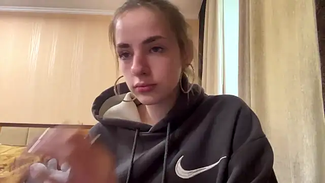 Snapshot of selianderol chatting on May 2026 10:34:01 AM selianderol online show from May 2026 10:34:01 AM