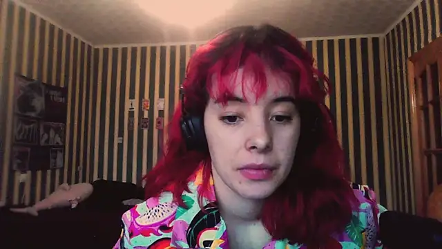 Snapshot of amberrrdolll_ chatting on May 2026 03:06:01 PM amberrrdolll online show from May 2026 03:06:01 PM