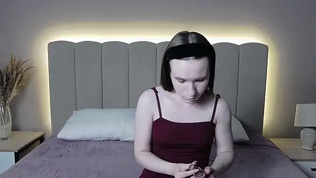 MarliinNova online show from May 2026 11:06:01 AM