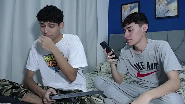 Snapshot of Thiago_And_Gael chatting on June 2026 12:04:01 AM Thiago And Gael online show from June 2026 12:04:01 AM