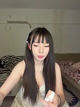 Snapshot of nide-baby chatting on May 2026 03:07:02 PM nide-baby online show from May 2026 03:07:02 PM
