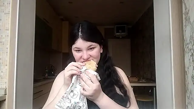 Snapshot of BeatriceMolands chatting on April 2026 07:22:01 AM BeatriceMolands online show from April 2026 07:22:01 AM