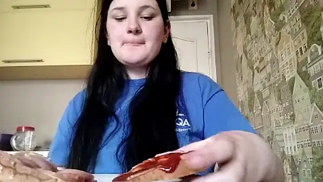 Snapshot of BeatriceMolands chatting on April 2026 06:42:02 AM BeatriceMolands online show from April 2026 06:42:02 AM
