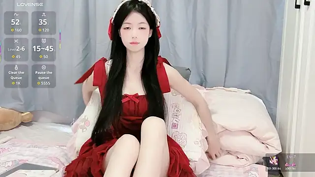 Snapshot of XiaoMei-iiiiii chatting on April 2026 06:33:02 AM XiaoMei-iiiiii online show from April 2026 06:33:02 AM