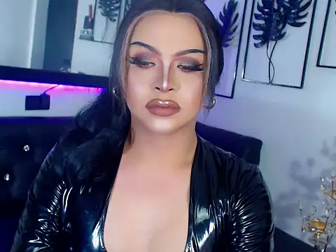 Snapshot of BigcockjasmineTs chatting on May 2026 10:43:02 AM BigcockjasmineTs online show from May 2026 10:43:02 AM