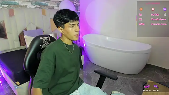 Snapshot of Damian_tay chatting on May 2026 11:59:01 AM Damian tay online show from May 2026 11:59:01 AM