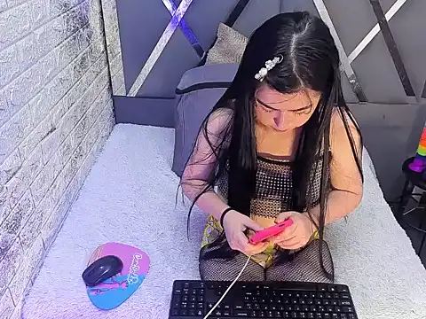 Snapshot of julietaflame chatting on May 2026 01:38:02 PM julietaflame online show from May 2026 01:38:02 PM