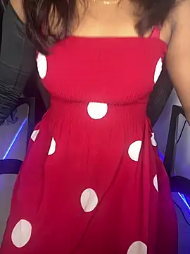 Snapshot of VelvetNaina chatting on May 2026 12:35:01 PM VelvetNaina online show from May 2026 12:35:01 PM