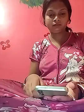 Simupaul001 online show from May 2026 09:00:01 PM