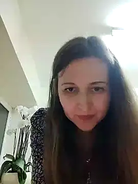 Snapshot of irresistibelle chatting on April 2026 01:42:02 AM irresistibelle online show from April 2026 01:42:02 AM