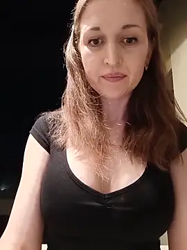 Snapshot of irresistibelle chatting on May 2026 08:10:02 PM irresistibelle online show from May 2026 08:10:02 PM