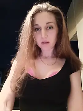 Snapshot of irresistibelle chatting on June 2026 05:52:01 PM irresistibelle online show from June 2026 05:52:01 PM
