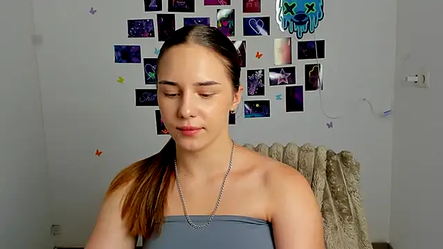 Snapshot of Kyara_ra chatting on July 2026 05:25:02 AM Kyara ra online show from July 2026 05:25:02 AM