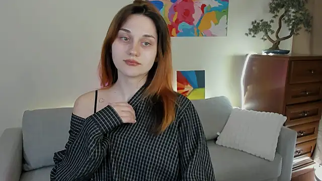 Snapshot of elani_lune chatting on April 2026 04:01:01 PM elani lune online show from April 2026 04:01:01 PM