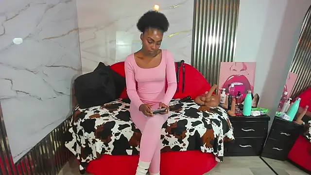 Snapshot of Asha_zuri69 chatting on July 2026 01:39:02 PM Asha zuri69 online show from July 2026 01:39:02 PM