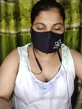 Snapshot of Sila_Vabi9 chatting on May 2026 08:05:02 PM Sila Vabi9 online show from May 2026 08:05:02 PM