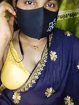 Snapshot of Sila_Vabi9 chatting on June 2026 08:10:02 PM Sila Vabi9 online show from June 2026 08:10:02 PM